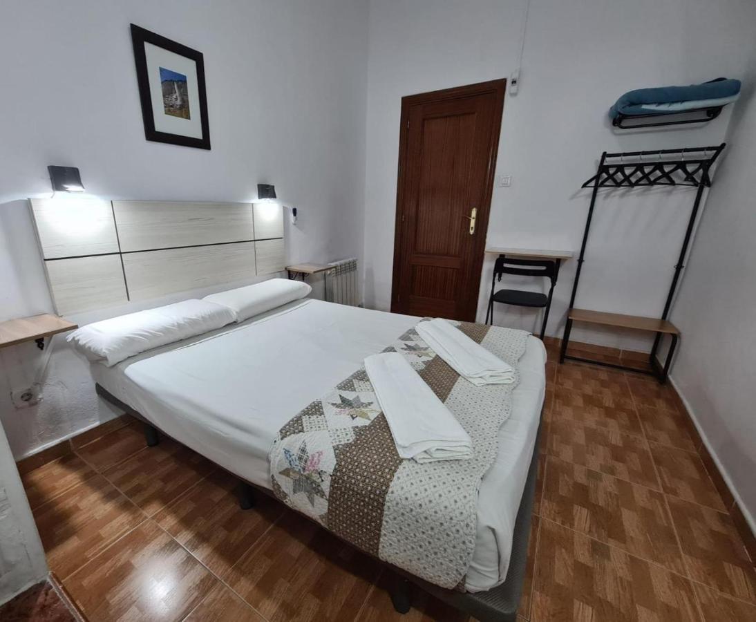 Hostal Miami Madrid Exterior foto
